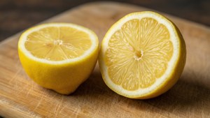Tangy Lemon Slices