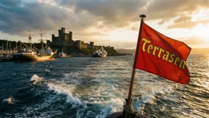 Terrasen Flag at Sea