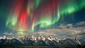 Tetons Aurora Spectacle