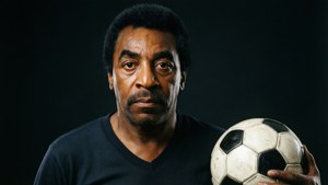 The Legend Holds the Ball