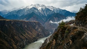 Tiger Leaping Gorge Mist