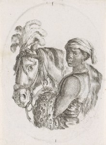 Tot slaaf gemaakte Afrikaanse jongen naast paard met pluimen op het hoofd