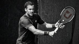 Training Grit Black and White