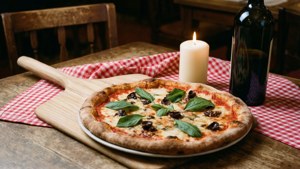 Trattoria Pizza Table
