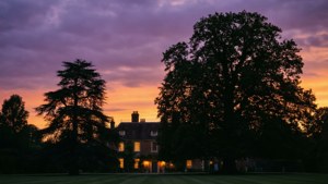 Twilight Glow Frogmore