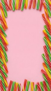 Twizzler Border