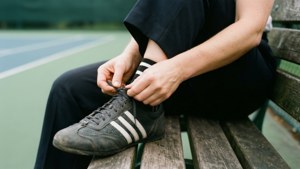 Tying Laces