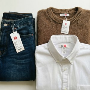 Uniqlo Flat Lay