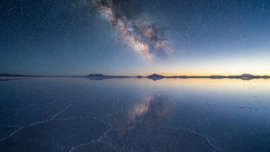 Uyuni Starry Mirror