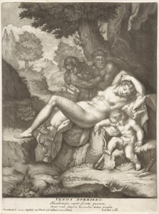 Venus en Amor door saters bespied