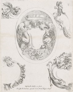 Vier cartouches en een masker