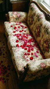 Vintage Floral Sofa Top Down
