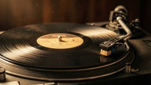 Vintage Vinyl Glow
