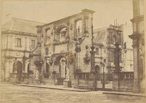 Vue Prise dans la Cour du Palais du l'Ecole des Beaux-Arts (L'arc de Gaillon)