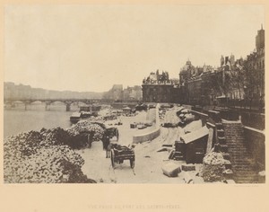Vue prise du Pont des Saints-Pères