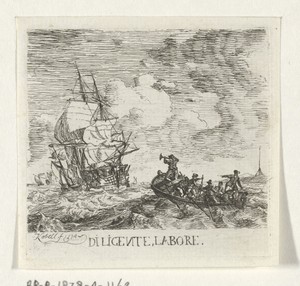 Woest water met verschillende boten