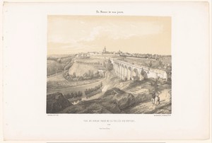 Zicht op Dinan en het viaduct over de rivier de Rance